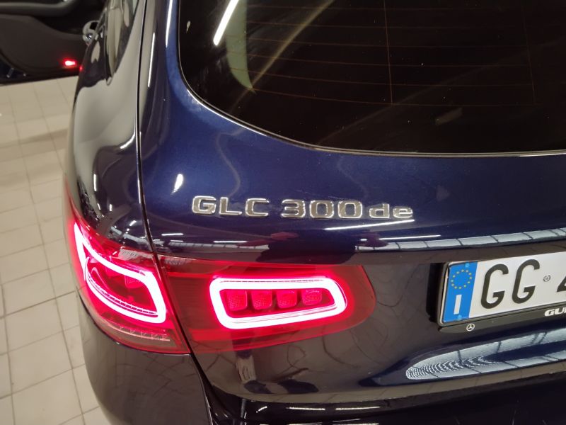 GuidiCar - Mercedes GLC - X253 2019 2021 GLC 300 de plug-in hybrid (de eq-power) Premium 4matic auto Usato