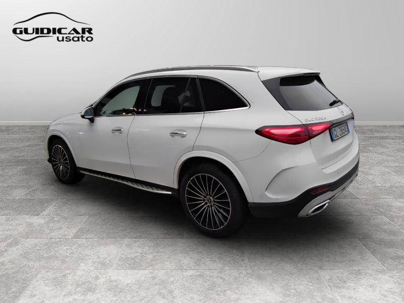 GuidiCar - Mercedes GLC 2023 GLC 220d mhev AMG Premium 4matic auto Usato