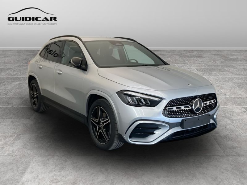 GuidiCar - MERCEDES BENZ NUOVA GLA 1 GLA 180  d Automatic Nuovo