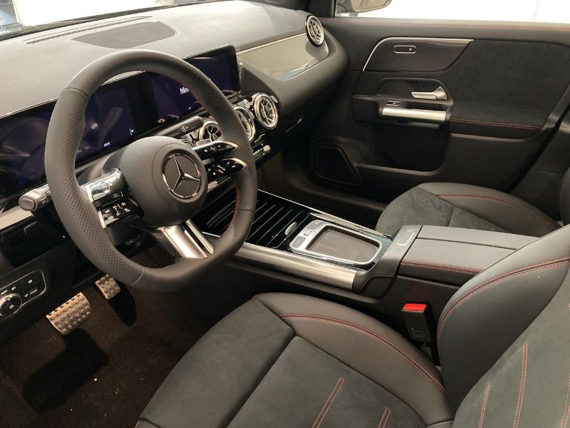 GuidiCar - MERCEDES BENZ NUOVA GLA 1 GLA 180  d Automatic Nuovo