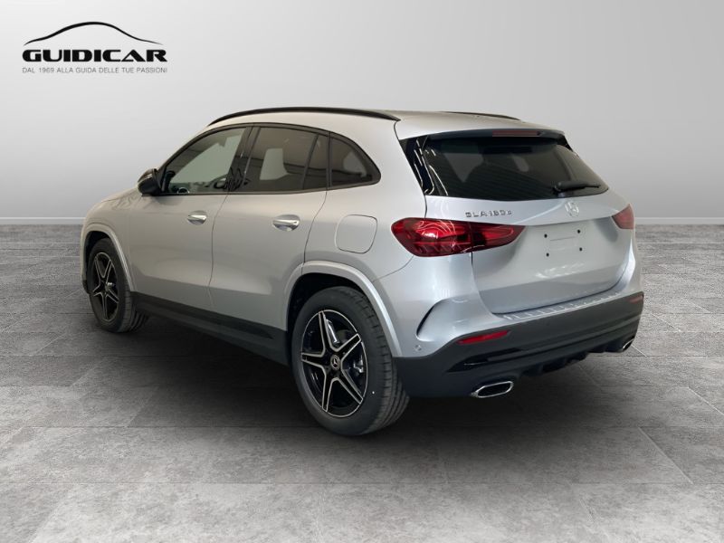 GuidiCar - MERCEDES BENZ NUOVA GLA 1 GLA 180  d Automatic Nuovo