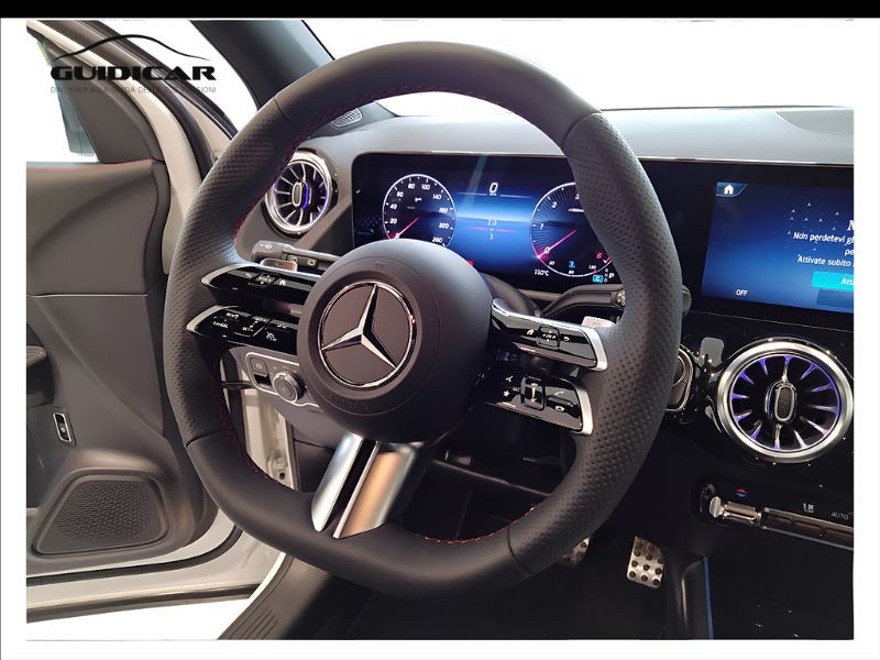 GuidiCar - MERCEDES BENZ NUOVA GLA 1 GLA 200 d Automatic 4MATIC Nuovo