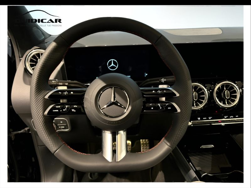 GuidiCar - MERCEDES BENZ NUOVA GLA 1 GLA 200 d Automatic 4MATIC Nuovo