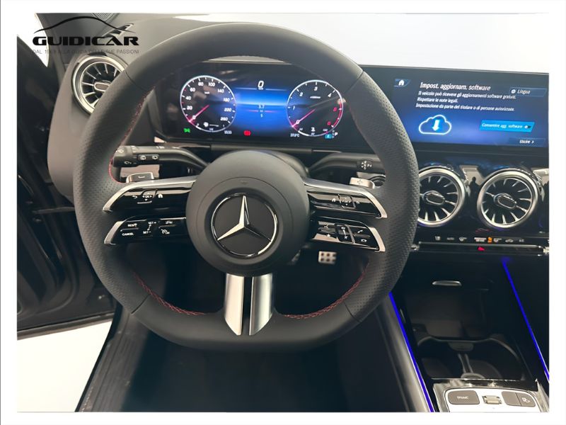 GuidiCar - MERCEDES BENZ NUOVA GLA 1 GLA 200 d Automatic 4MATIC Nuovo