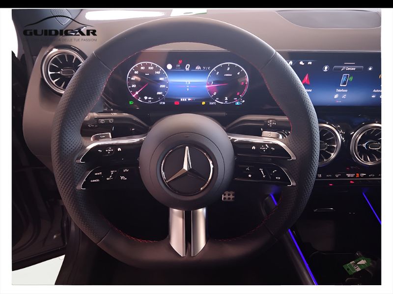 GuidiCar - MERCEDES BENZ NUOVA GLA 1 GLA 200 d Automatic 4MATIC Nuovo