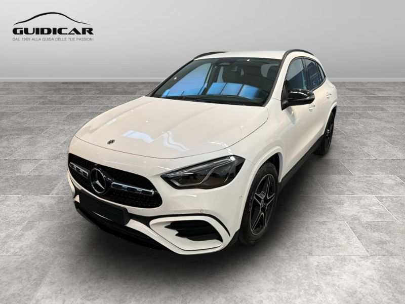 GuidiCar - MERCEDES BENZ NUOVA GLA 1 GLA 200 d Automatic 4MATIC Nuovo