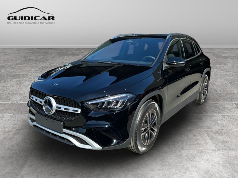 GuidiCar - MERCEDES BENZ NUOVA GLA 1 GLA 200 d automatic EXECUTIVE Nuovo