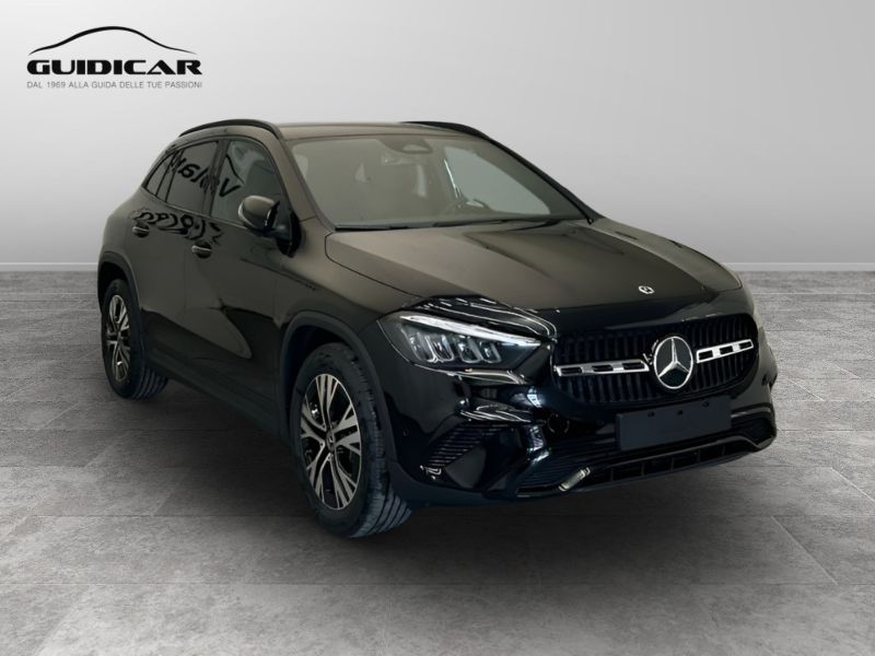 GuidiCar - MERCEDES BENZ NUOVA GLA 1 GLA 200 d automatic PROGRESSIVE ADVANCED Nuovo