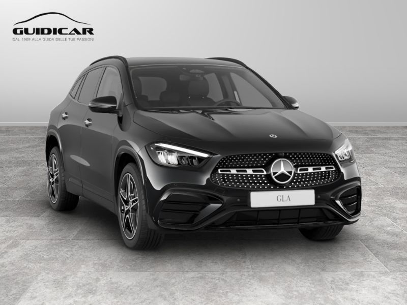 GuidiCar - MERCEDES BENZ NUOVA GLA 1 GLA 200 D AUTOMATIC Nuovo