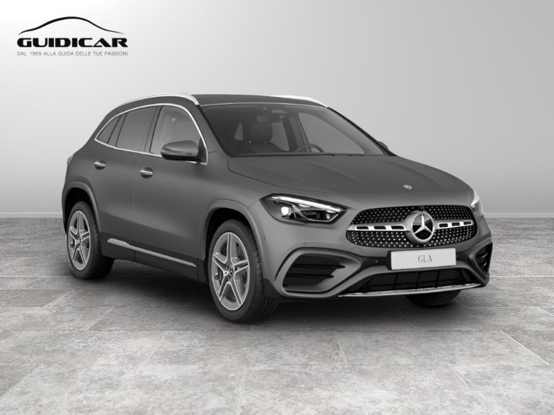 GuidiCar - MERCEDES BENZ NUOVA GLA 1 GLA 200 D AUTOMATIC Nuovo