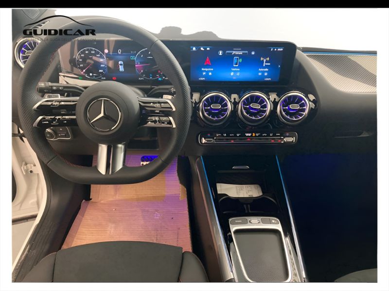 GuidiCar - MERCEDES BENZ NUOVA GLA 1 GLA 200 D AUTOMATIC Nuovo