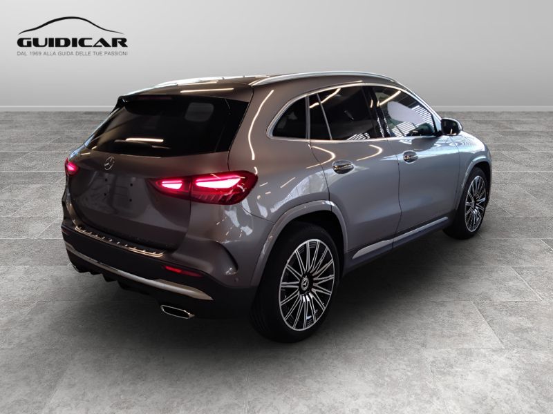 GuidiCar - MERCEDES BENZ NUOVA GLA 1 GLA 200 D AUTOMATIC Nuovo