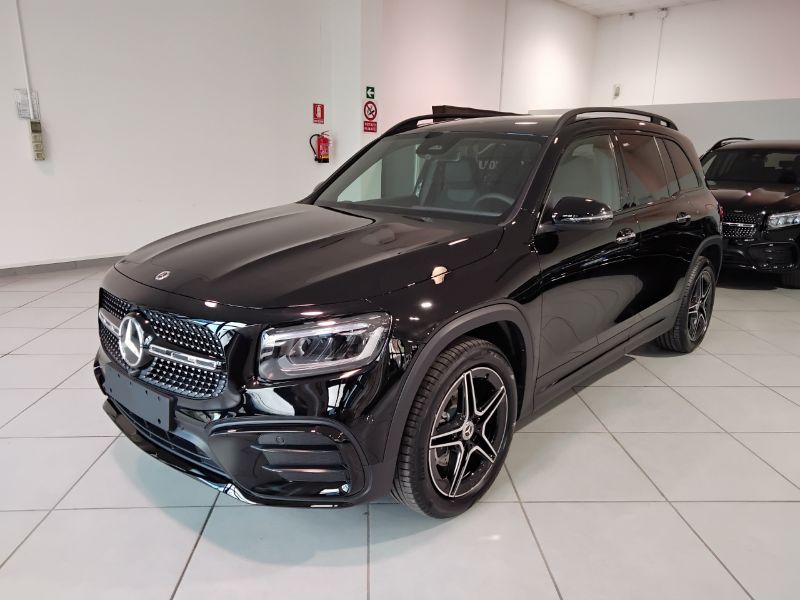 GuidiCar - MERCEDES BENZ NUOVA GLB 1 GLB 200 d Automatic 4MATIC Nuovo