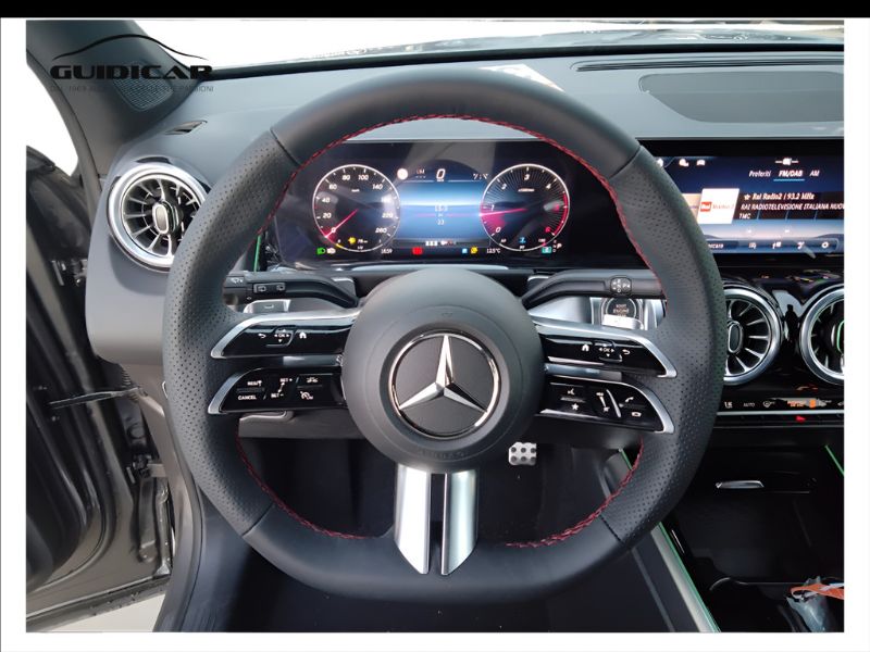 GuidiCar - MERCEDES BENZ NUOVA GLB 1 GLB 200 d Automatic Nuovo