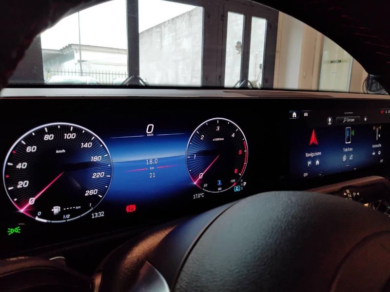 GuidiCar - MERCEDES BENZ NUOVA GLB 1 GLB 200 d Automatic Nuovo