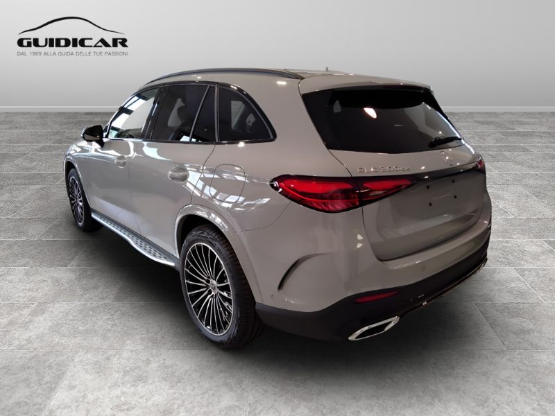 GuidiCar - MERCEDES BENZ Nuova GLC SUV 1 GLC 300 de 4MATIC Nuovo