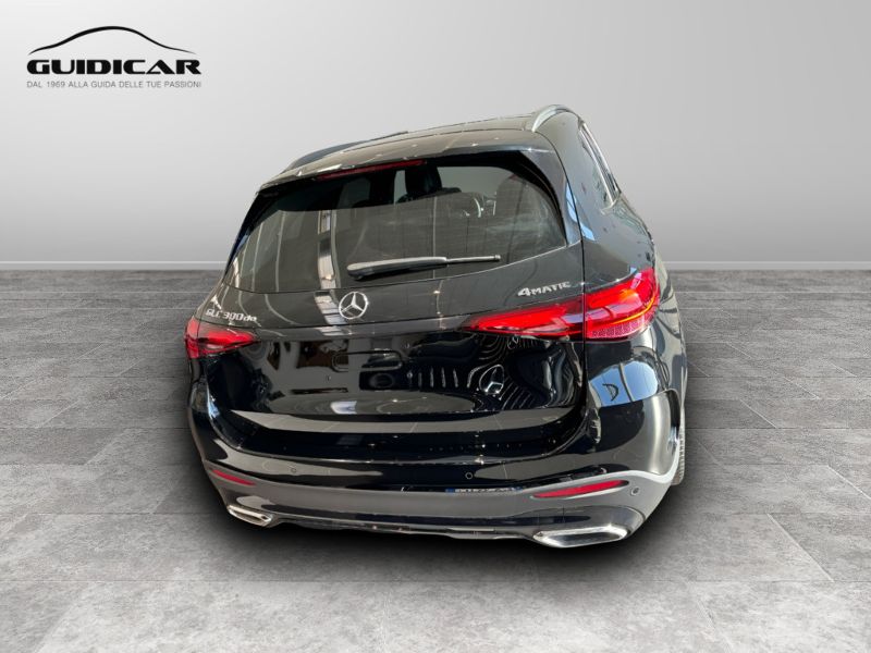 GuidiCar - MERCEDES BENZ Nuova GLC SUV 1 GLC 300 de 4MATIC AMG Line ADVANCED PLUS Nuovo