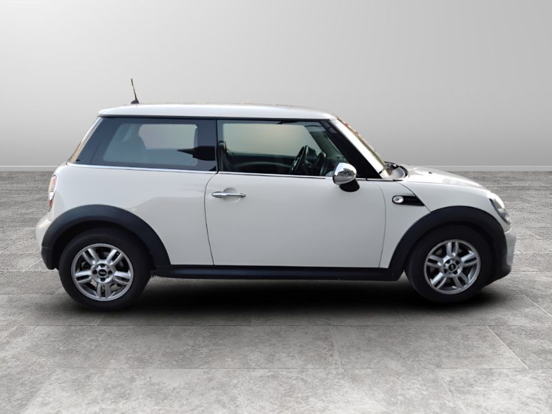 GuidiCar - MINI Mini III R56 2007 Hatchback 2011 Mini 1.6 One s/clima Usato