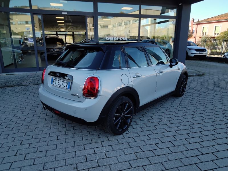 GuidiCar - MINI Mini IV F55 2018 5p 2019 Mini 5p 1.5 Cooper D Business Usato