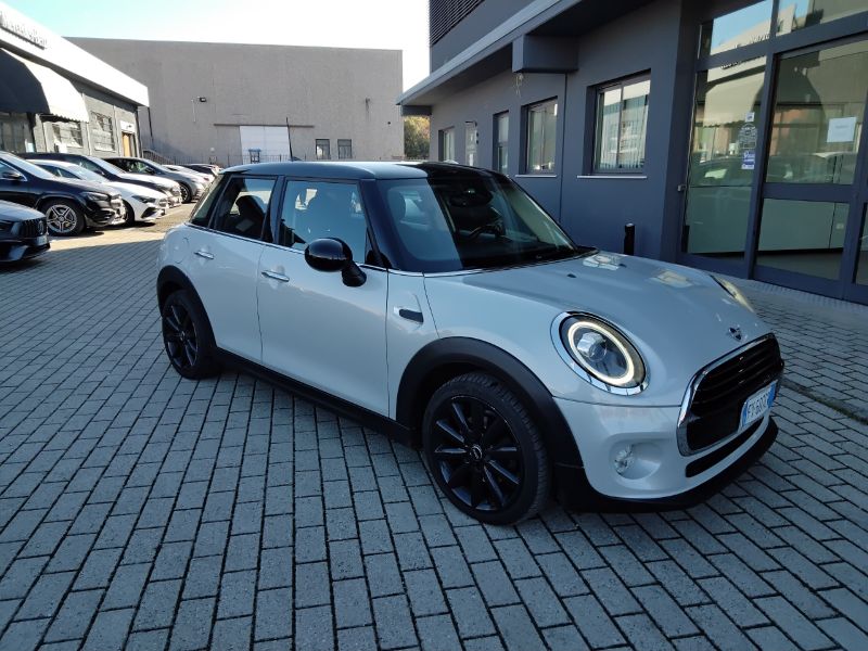 GuidiCar - MINI Mini IV F55 2018 5p 2019 Mini 5p 1.5 Cooper D Business Usato