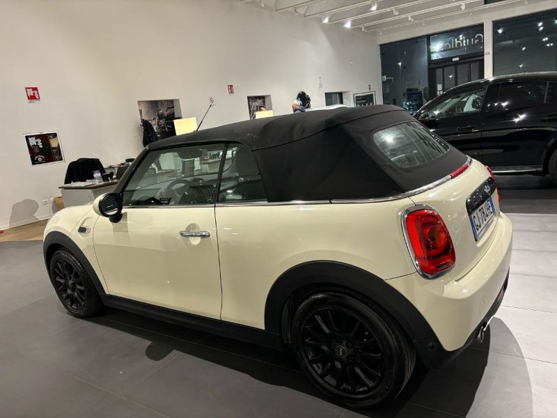 GuidiCar - MINI Mini 2018 Mini Cabrio 1.5 Cooper D Boost Usato