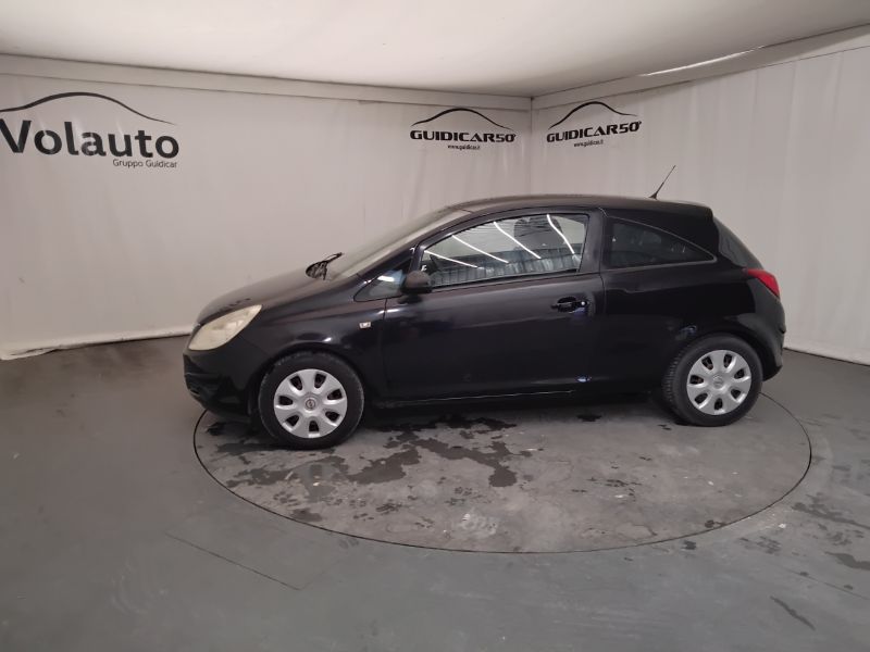 GuidiCar - OPEL Corsa 2010 Corsa 3p 1.2 Club Gpl-tech Usato