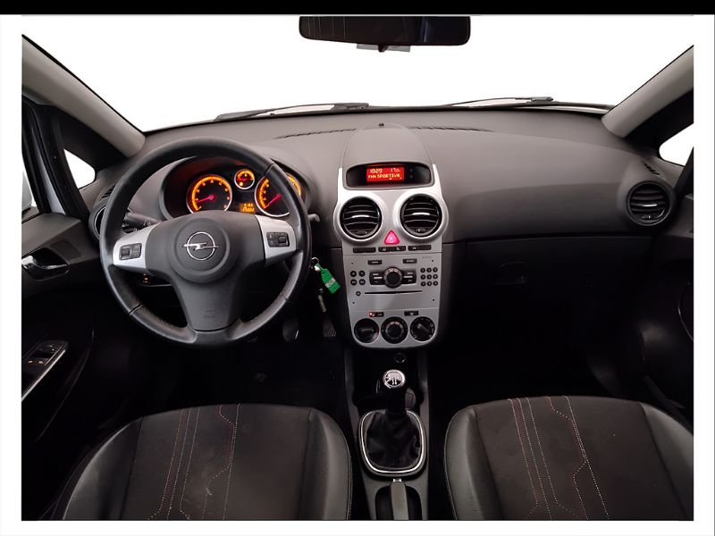 GuidiCar - OPEL Corsa IV 2010 2012 Corsa 1.2 Club Gpl-tech 85cv 5p Usato