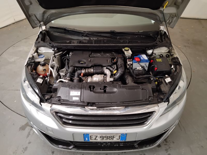 GuidiCar - PEUGEOT 308 2015 308 5p 1.6 hdi 8v Business 92cv fap Usato