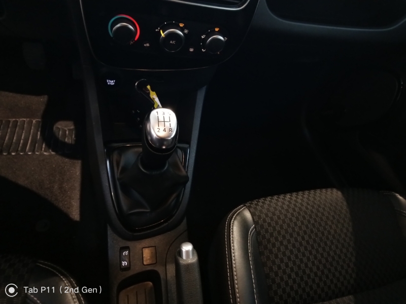 GuidiCar - RENAULT Clio 4ª serie 2019 Clio 4ª serie - Clio Sporter dCi 8V 90 CV Moschino Intens Usato