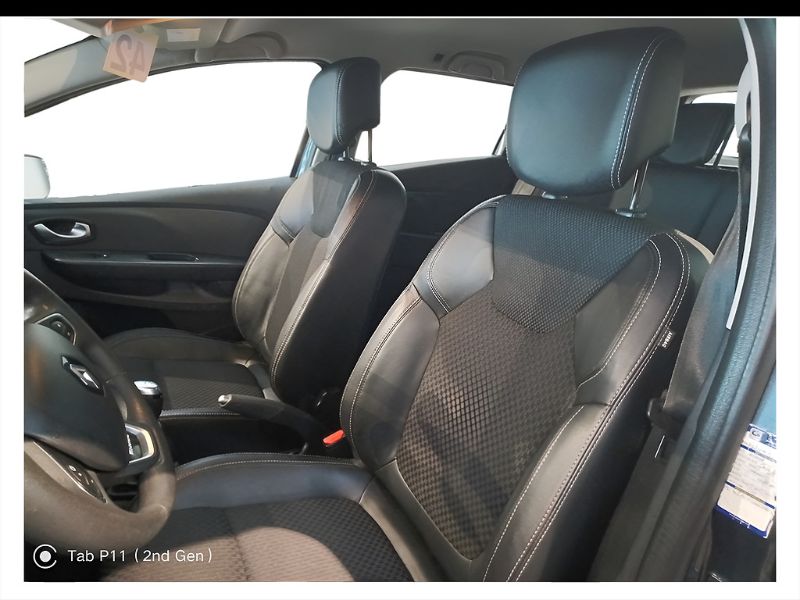 GuidiCar - RENAULT Clio IV 2017 Sporter 2019 Clio Sporter 1.5 dci Moschino Intens 90cv Usato