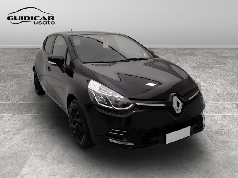 GuidiCar - RENAULT Clio IV 2017 2019 Clio 0.9 tce Moschino Life 75cv Usato