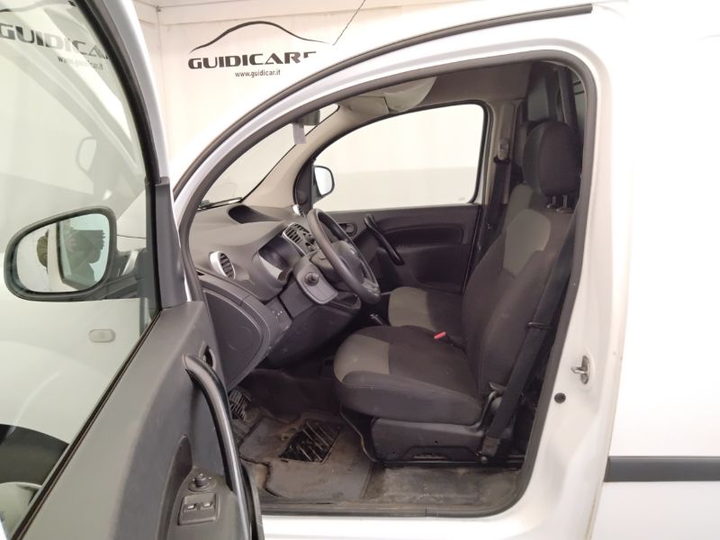 GuidiCar - RENAULT Kangoo 2021 kangoo express 1.5 dci 115cv Blue Ice E6d-temp Usato