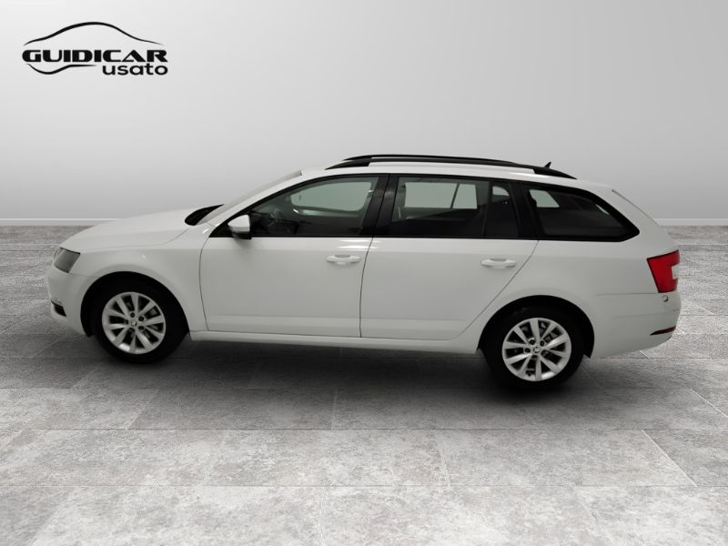 GuidiCar - SKODA Octavia III 2017 Wagon 2020 Octavia Wagon 1.5 g-tec Executive 130cv dsg Usato