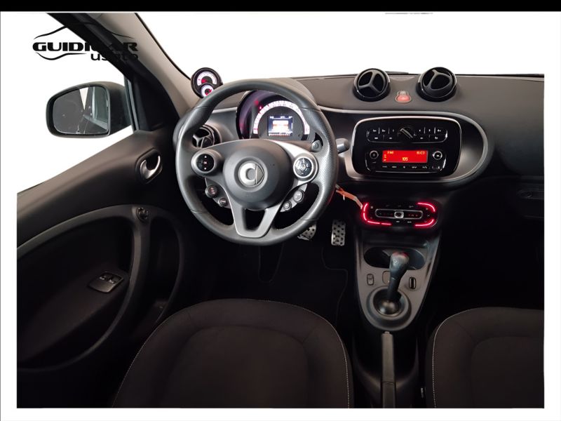 GuidiCar - SMART Forfour 2019 Forfour 0.9 t. Passion 90cv twinamic my18 Usato