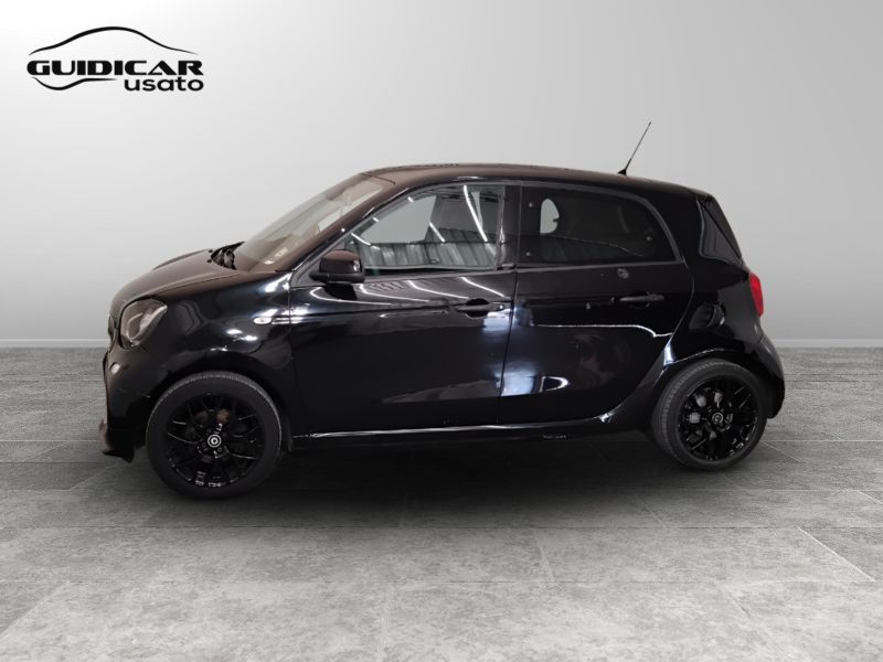 GuidiCar - SMART Forfour 2019 Forfour 0.9 t. Passion 90cv twinamic my18 Usato