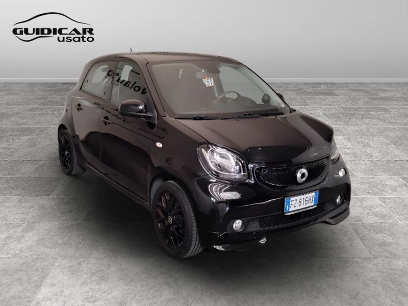 GuidiCar - SMART Forfour 2019 Forfour 0.9 t. Passion 90cv twinamic my18 Usato