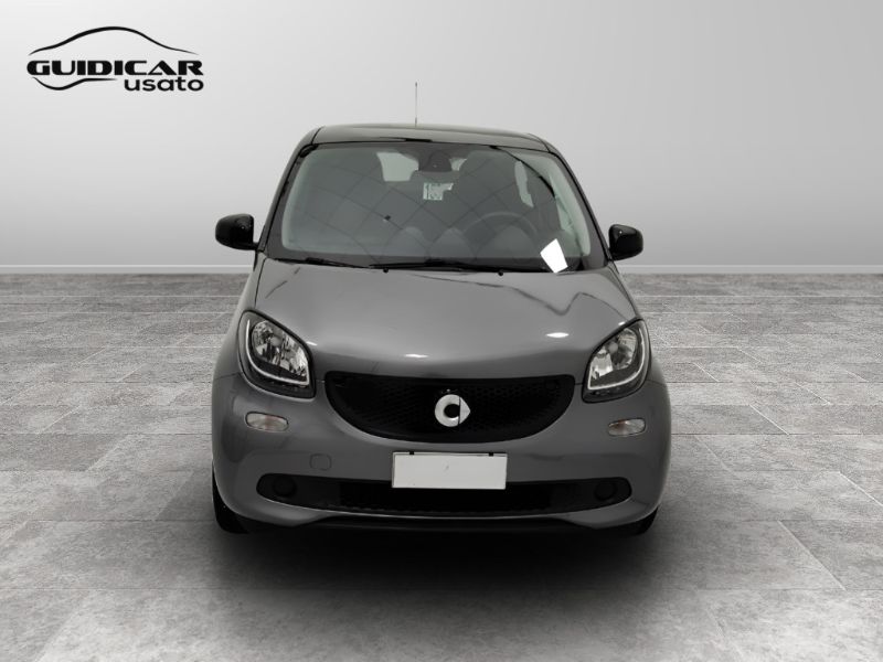 GuidiCar - SMART Forfour 2016 Forfour 0.9 t. Passion 90cv twinamic Usato