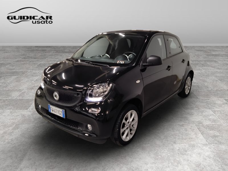 GuidiCar - SMART Forfour 2019 Forfour 1.0 Superpassion 71cv Usato