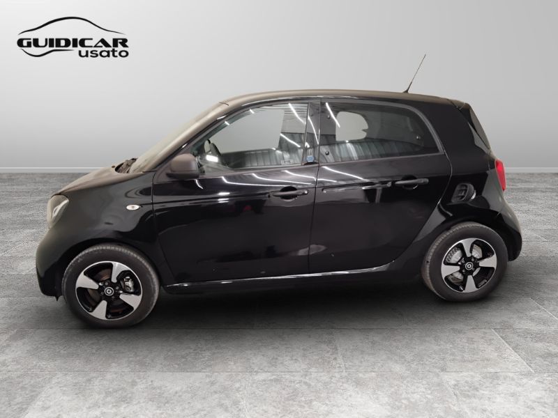 GuidiCar - SMART Forfour II 2020 2021 Forfour eq Passion 22kW Usato