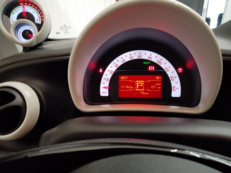 GuidiCar - SMART fortwo 3ª s. (C453) 2019 fortwo 3ªs.(C/A453) - fortwo EQ Passion Usato