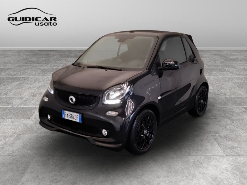 GuidiCar - SMART Fortwo 2019 Fortwo Cabrio 0.9 t. Passion 90cv twinamic my18 Usato