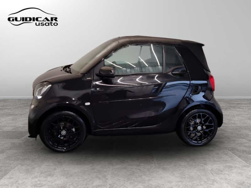 GuidiCar - SMART Fortwo 2019 Fortwo Cabrio 0.9 t. Passion 90cv twinamic my18 Usato