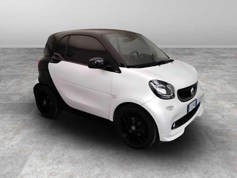 GuidiCar - SMART Fortwo III 2015 2019 Fortwo 0.9 t. Superpassion 90cv twinamic Usato