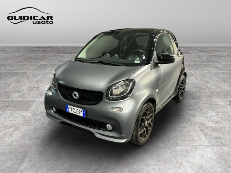 GuidiCar - SMART Fortwo 2019 Fortwo 1.0 Superpassion 71cv twinamic Usato