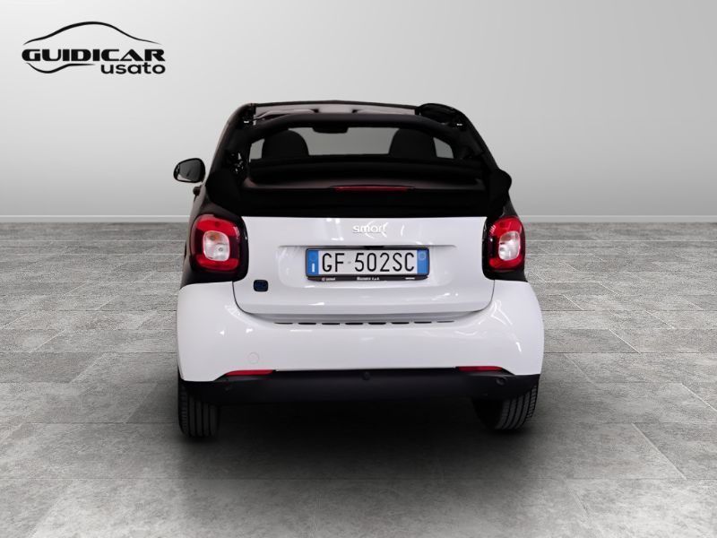 GuidiCar - SMART Fortwo III 2020 Cabrio 2021 Fortwo Cabrio eq Passion 22kW Usato