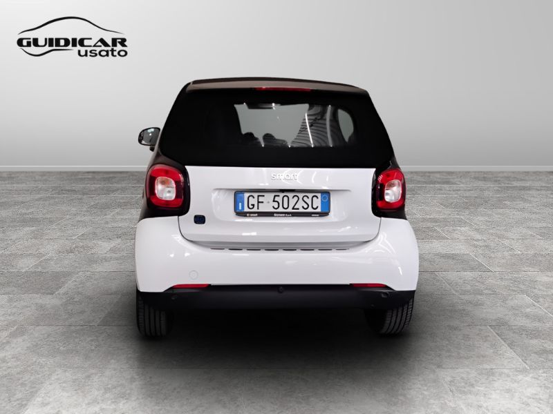 GuidiCar - SMART Fortwo III 2020 Cabrio 2021 Fortwo Cabrio eq Passion 22kW Usato