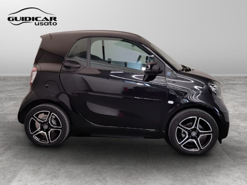 GuidiCar - SMART Fortwo III 2020 2021 Fortwo eq Berlin Black Passion 22kW Usato