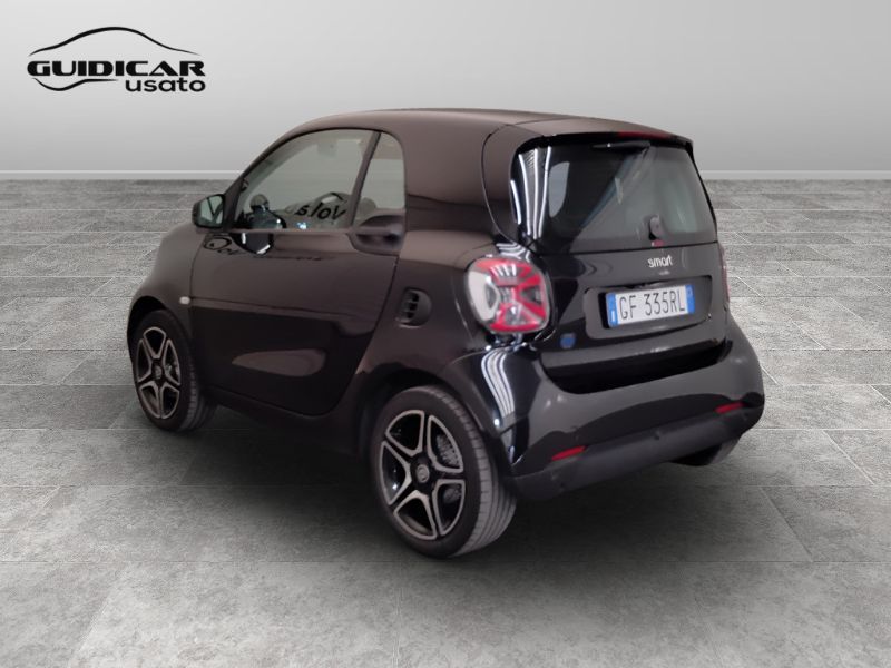 GuidiCar - SMART Fortwo III 2020 2021 Fortwo eq Berlin Black Passion 22kW Usato