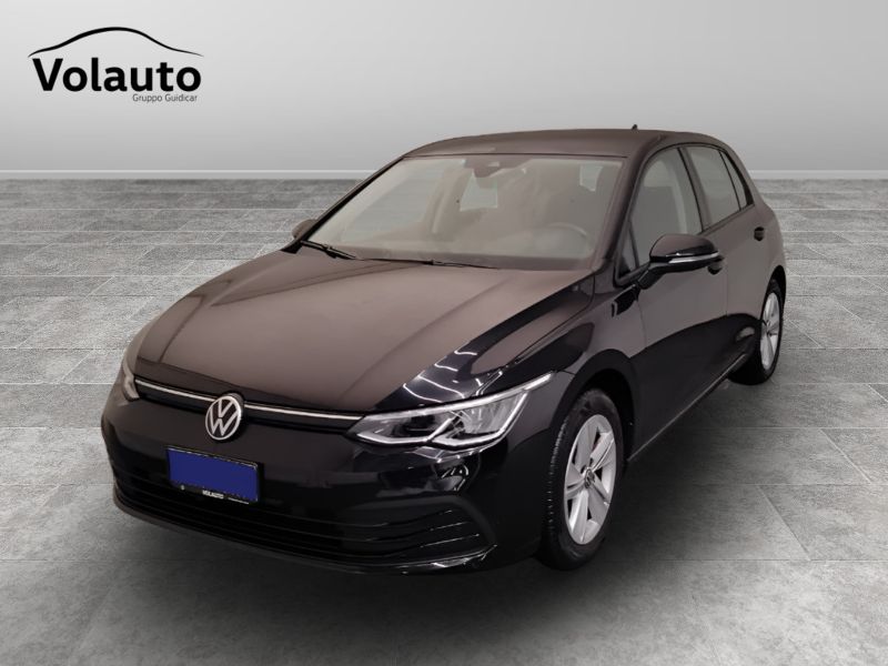 GuidiCar - VOLKSWAGEN Golf 2022 Golf 1.0 etsi evo Life 110cv dsg Usato