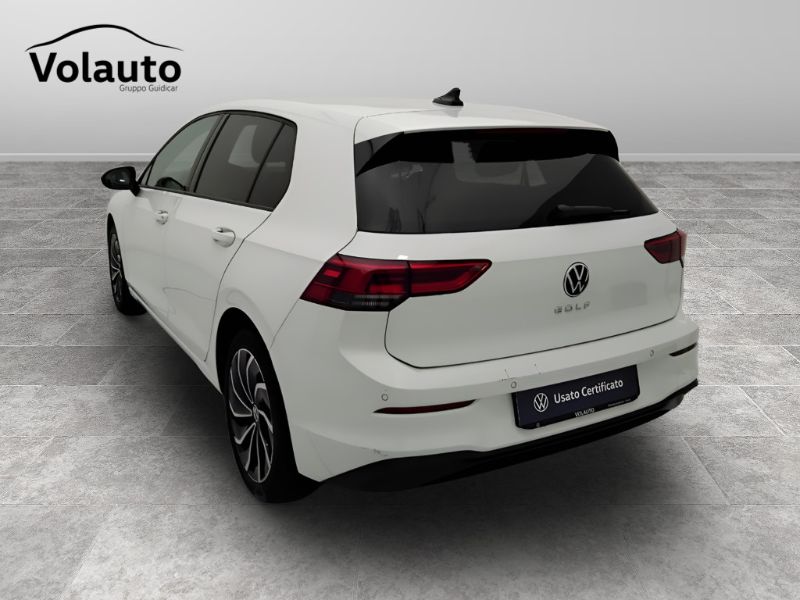 GuidiCar - VOLKSWAGEN Golf VIII 2020 2021 Golf 1.0 tsi evo Life 110cv Usato